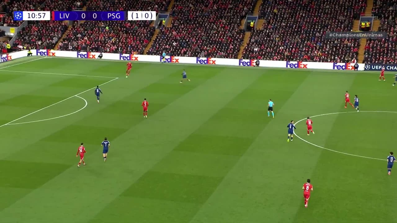 ¡GOL!  anota para Paris Saint-Germain. Ousmane Dembélé