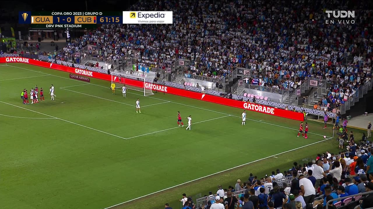 ¡TIRO ATAJADO! disparo por Yasnier Matos.