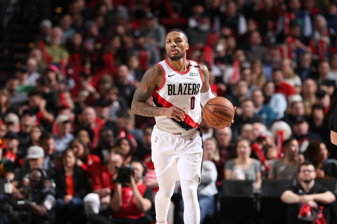 Jazz 105-132 Trail Blazers: Damian Lillard consiguió la mejor marca de la jornada de este miércoles en la noche con 36 puntos, 11 asistencias y ocho rebotes para que el quinteto de Portland se quedara con el triunfo en casa. Ya son 32 en la temporada para seguir cómodo en zona de playoffs en el Oeste.