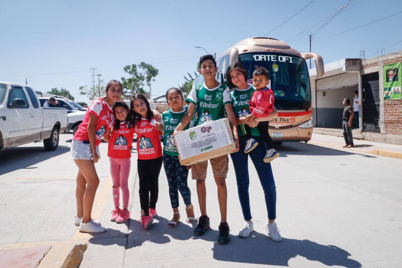 La afición respondió a la convocatoria de las ‘entradas virtuales’ y gracias a su cooperación, entregarán despensas a las familias más necesitadas. La directiva pretende continuar apoyando a las comunidades que se han visto afectadas por el coronavirus.