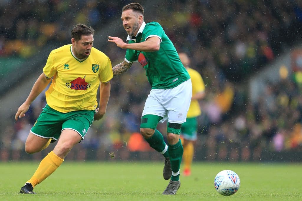 Así festejaron los futbolistas, aficionados, y todos los involucrados con el Norwich City en el desfile realizado en la ciudad de Norwich, en Norfolk, Inglaterra, donde celebraron el título obtenido en The Championship y su regreso a la Premier League para 2019-20. Incluso jugaron en el estadio Carrow Road un interescuadras para deleitar a la afición.
