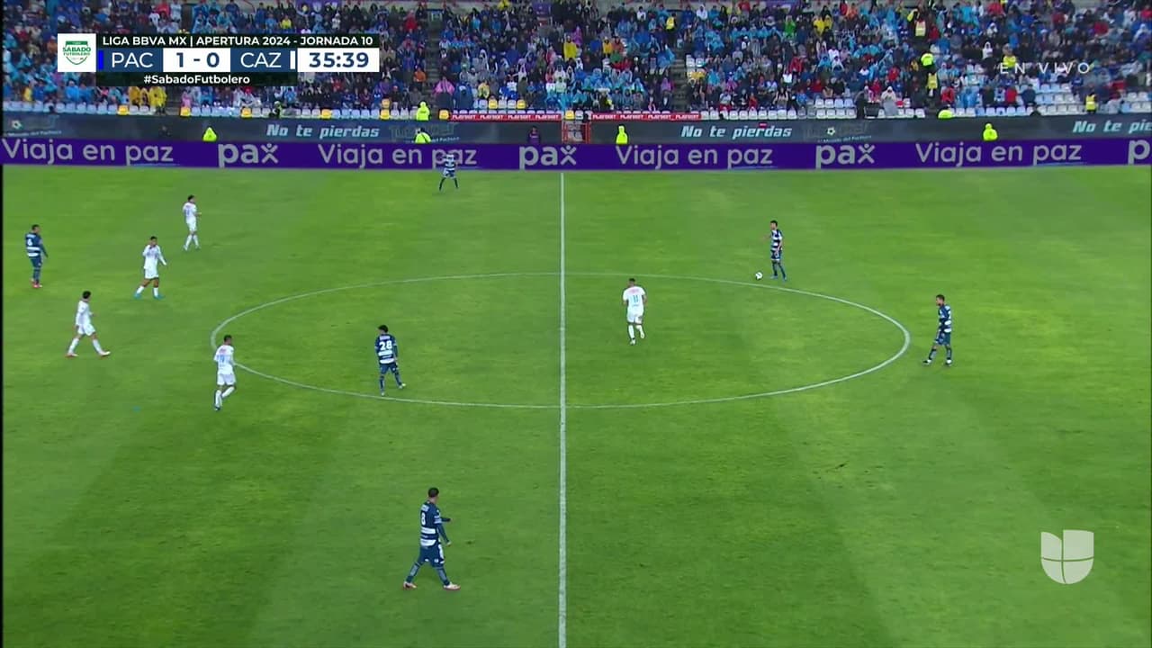 ¡CERCA! Owen González disparó que se estrella en el poste.