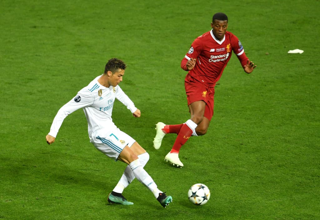 Del mismo modo, la expectativa era que Cristiano Ronaldo se empezara a echar al hombro a su equipo para tratar de crear estragos y comenzar a marcar el paso del partido en el inicio.