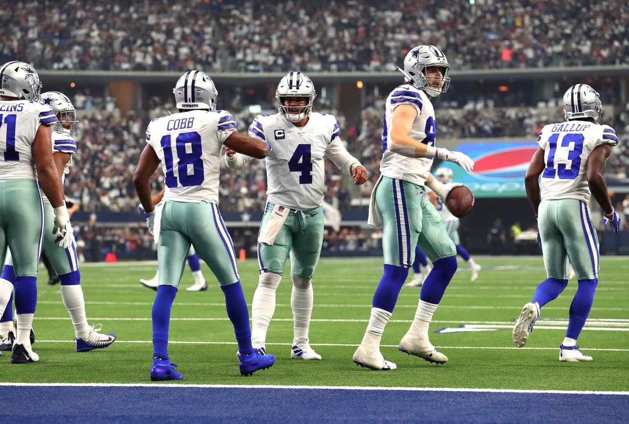 Dallas comenzó desde su yarda 25 y les tomó poco más de 4 minutos para emparejar la pizarra.