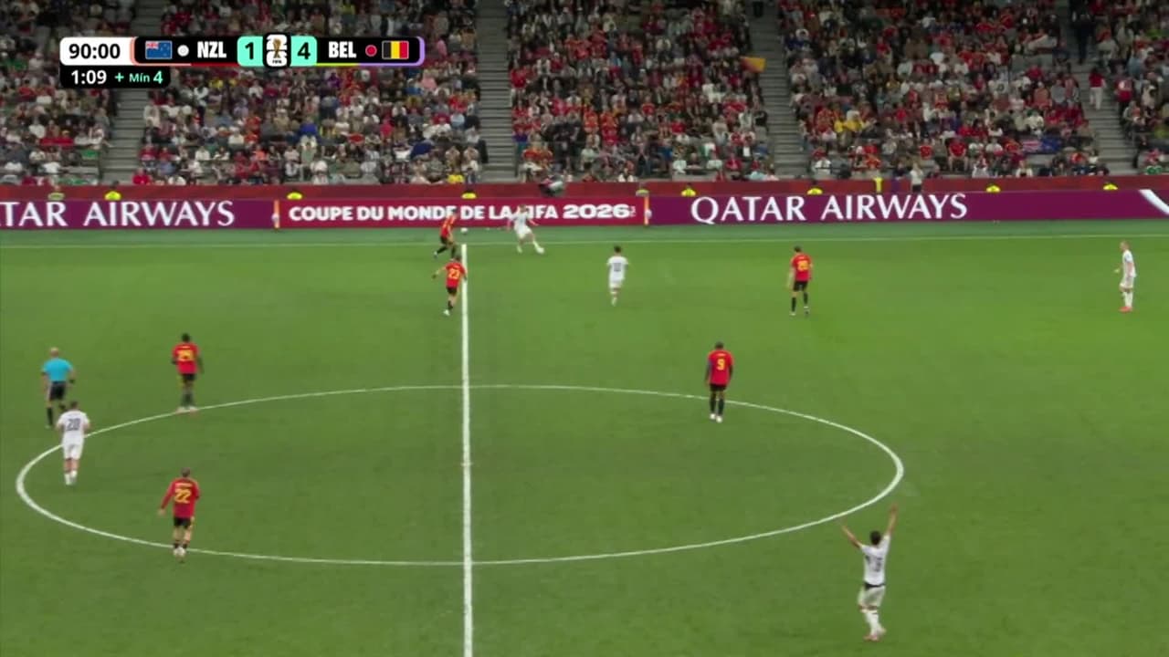 ¡TIRO ATAJADO! disparo por Maxim De Cuyper.