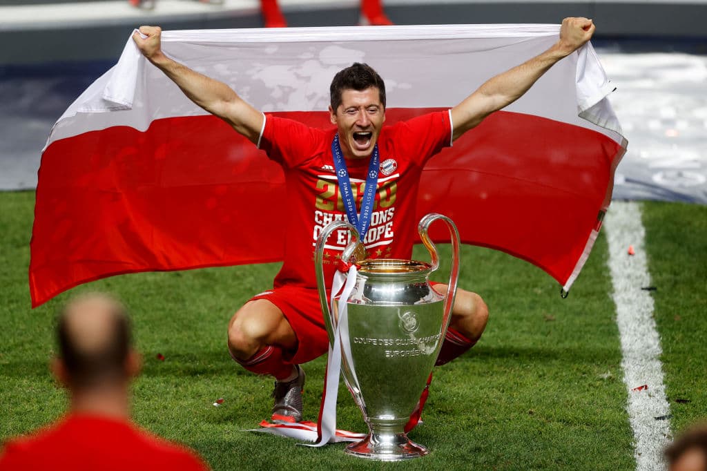 Robert Lewandowski, delantero del Bayern Munich, con 104 puntos.