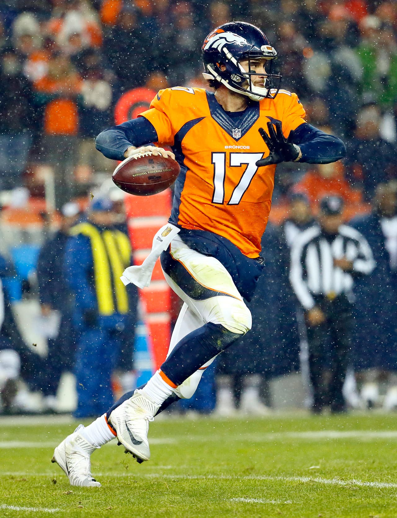 Los Broncos rompieron con la racha ganadora de los Patriots con un marcador en tiempo extra de 30-24. Checa las mejores tomas del sorprendente duelo.