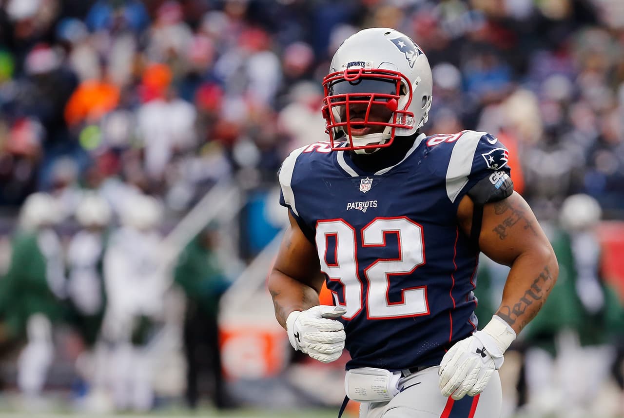 James Harrison tuvo un debut soñado con los Patriots. El histórico defensivo logró par de capturas de mariscal de campo además de forzar un balón suelto. Nada mal para el jugador de 39 años de edad.