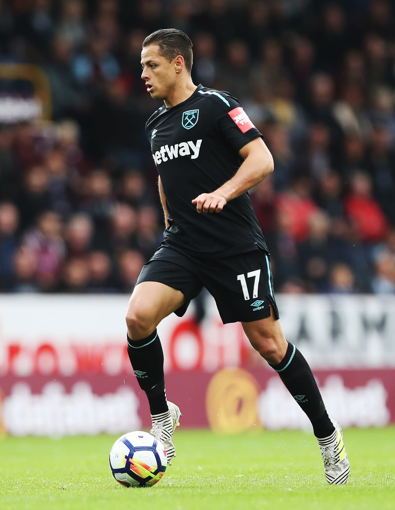 <b>Burnley 1-[1] West Ham United: </b>Javier 'Chicharito' Hernández fue titular con los Hammers, pero no pudo anotar. Jugó 75 minutos el delantero mexicano.