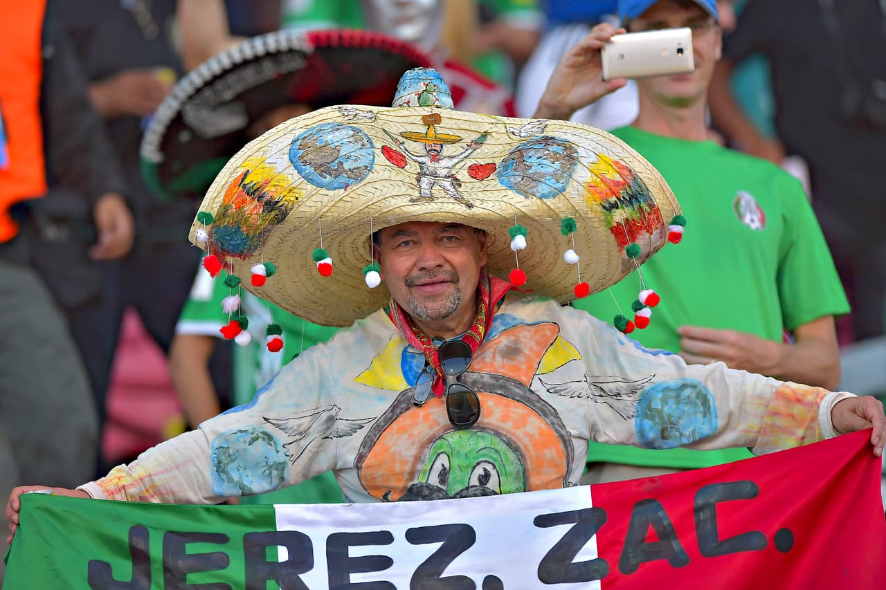 Algunos aficionados llevan su vestimenta a otros niveles.