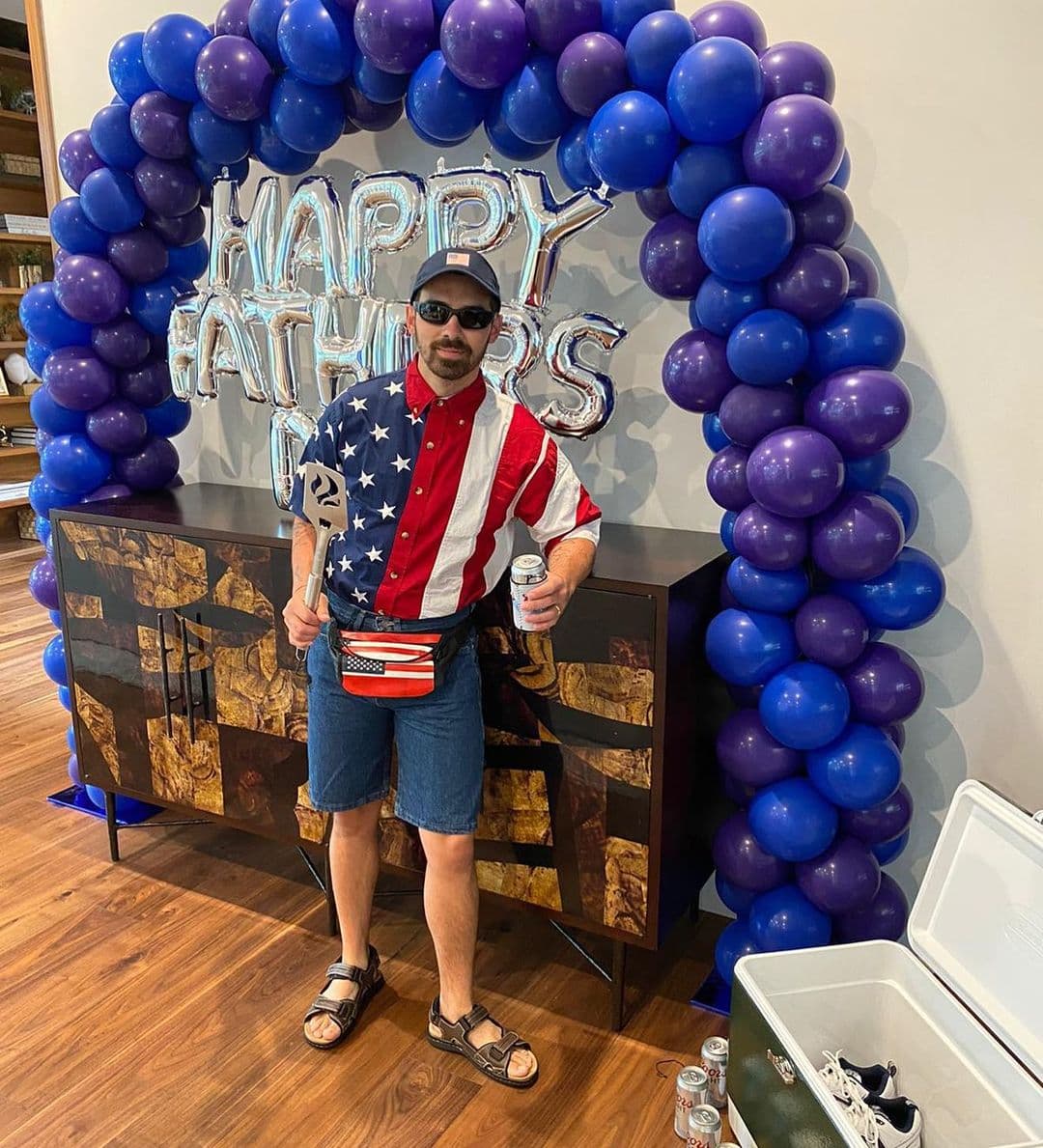 Sophie Turner celebró a Joe Jonas al tener su primer día del padre al estilo americano.