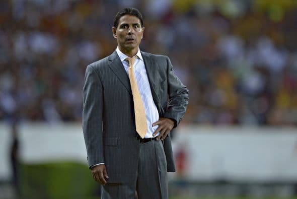 Alfonso Sosa ha sido el valiente que ha ascendido a la Universidad de Guadalajara y planea dejarlo en la máxima categoría. Para ello ha integrado un plantel bastante interesante. Ya fue leyenda con los Leones Negros como jugador, ahora busca serlo desde el banquillo.