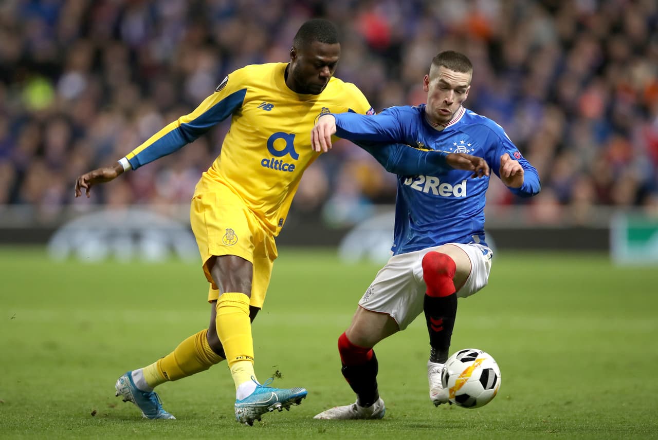 Porto cayó por dos goles a cero ante Rangers en duelo de la UEFA Europa League. Jesús Corona participó todo el encuentro.