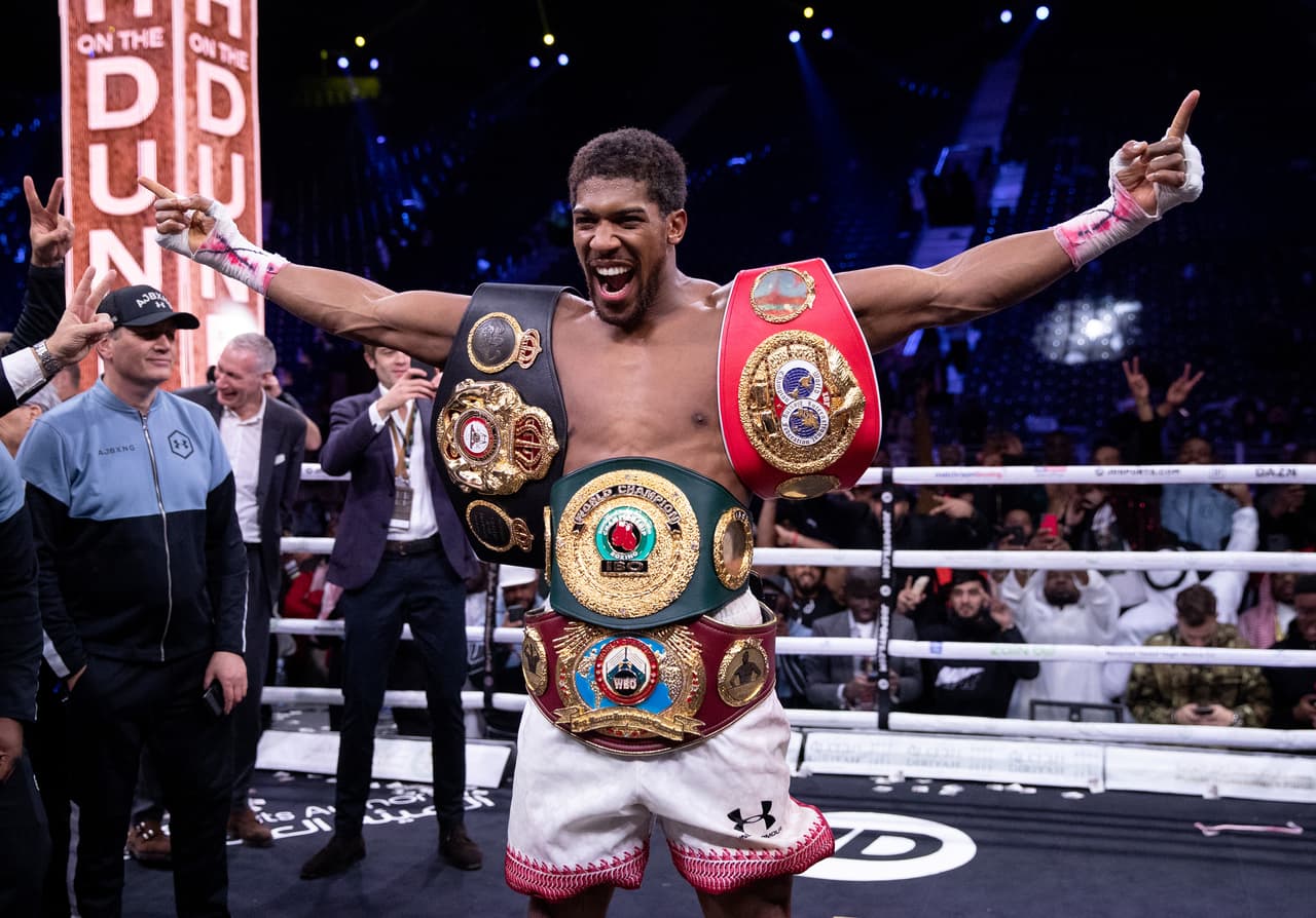 Anthony Joshua de la prioridad a Tyson Fury en este 2020
