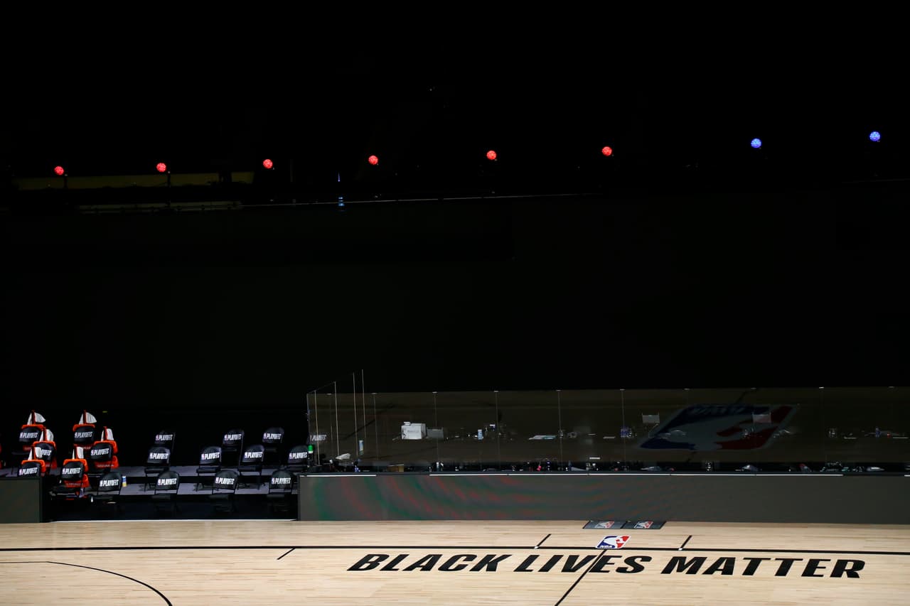 Las imágenes de las duelas desérticas en Florida tras la suspensión por el caso Jacob Blake.