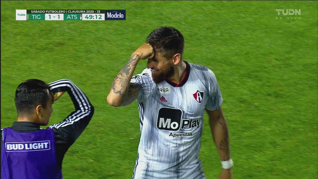 ¡El VAR marca penalti! Jeraldino pone el 1-1 al inicio del 2doT