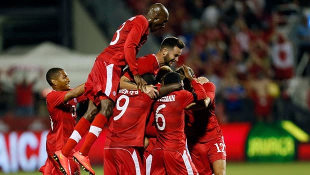 Canadá celebra un gol en eliminatorias a Rusia 2018