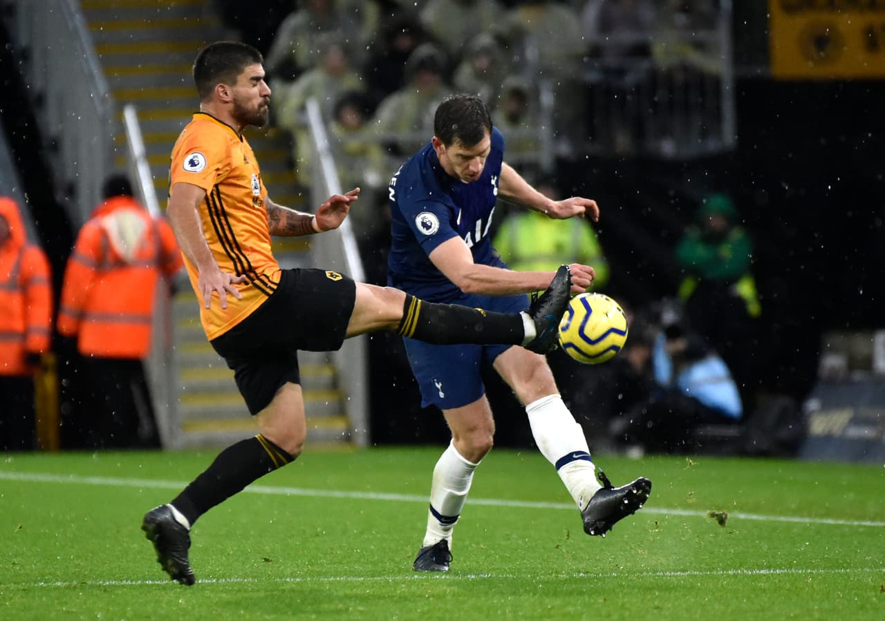 Con gol de último minuto de Vertonghen, Tottenham logra rescatar los tres puntos en casa ante Wolverhampton que no dejó de luchar hasta el último minuto, sin embargo Spurs se queda con el triunfo. Raúl Jiménez tuvo presencia en el partido, sin embargo no logró anotar.