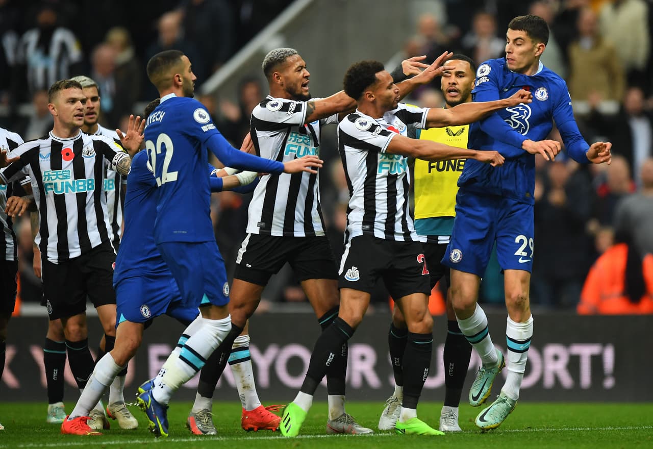 Newcastle derrotó por la mínima al Chelsea.