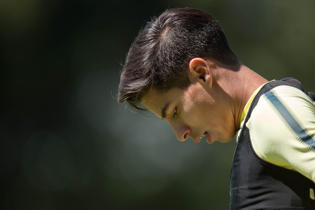 Por supuesto, esas cualidades y su club le han hecho ser un jugador mediático y se espera su pronta explosión en la Liga MX.