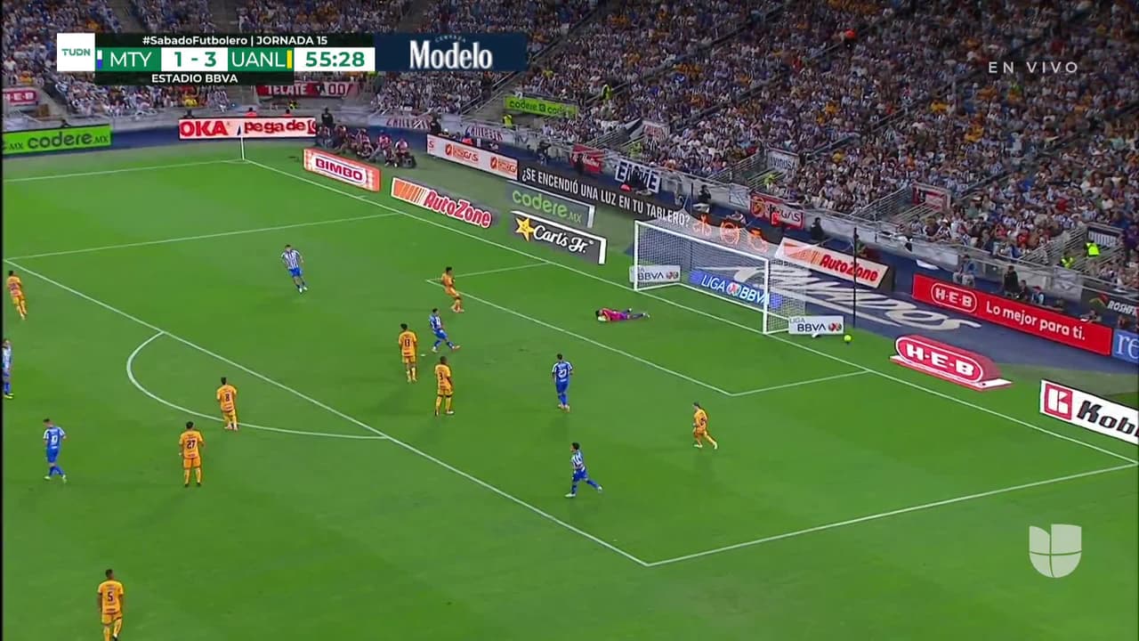 ¡TIRO ATAJADO! disparo por Sergio Canales.