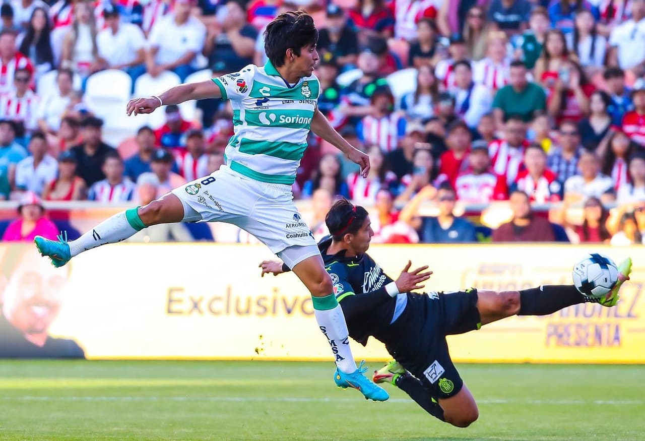 Las Chivas derrotaron a Santos Laguna por marcador de 3-1 en partido de pretemporada celebrado en Salt Lake City.