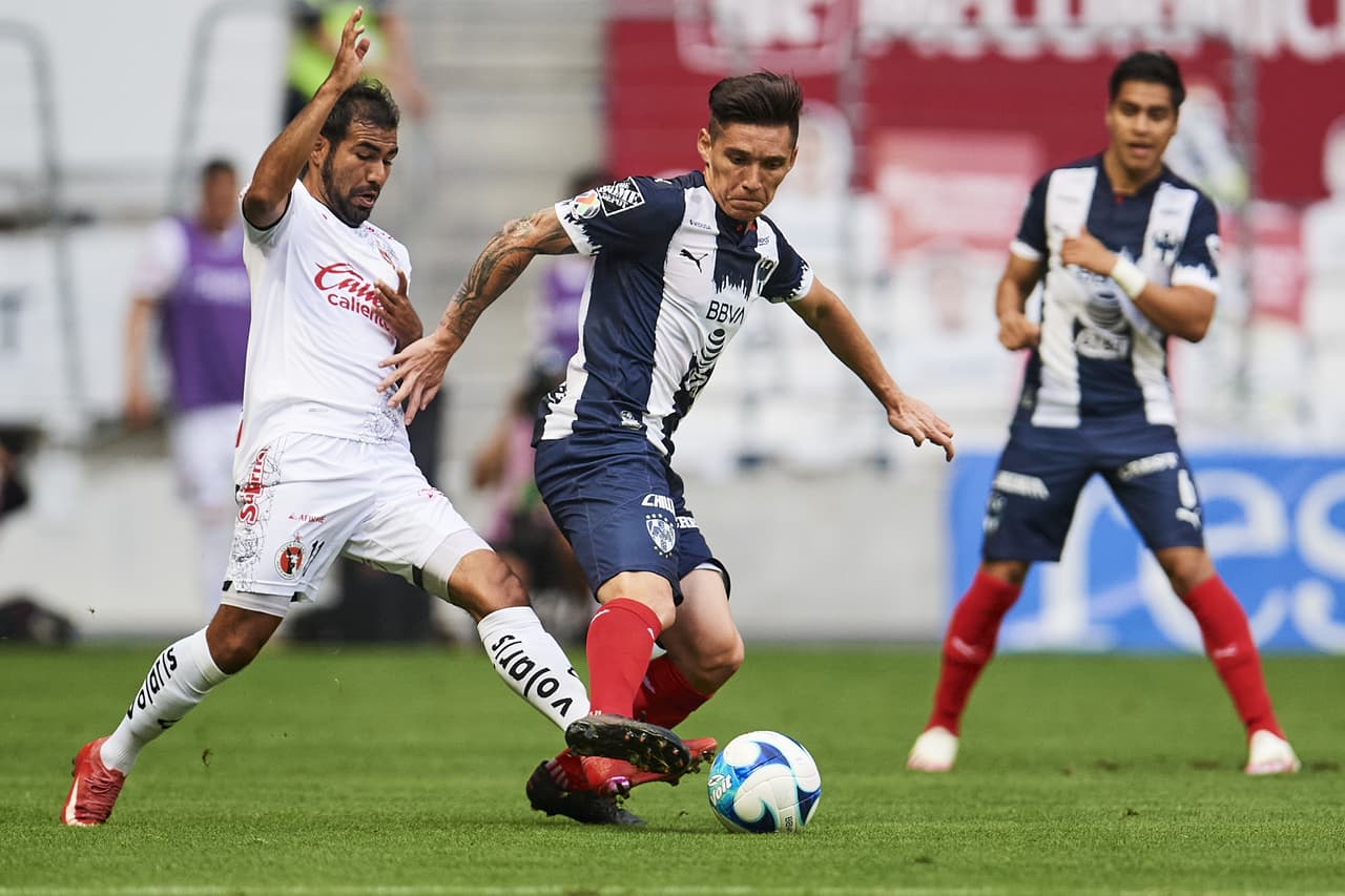En un duelo muy cerrado, las anotaciones de Maxi Meza y Mauro Manotas hacen que Monterrey y Tijuana dividan los puntos. Los regios acumulan una racha de tres encuentros sin poder ver la victoria. Con el empate Xolos se mantiene en la cuarta posición de la tabla con 13 unidades.