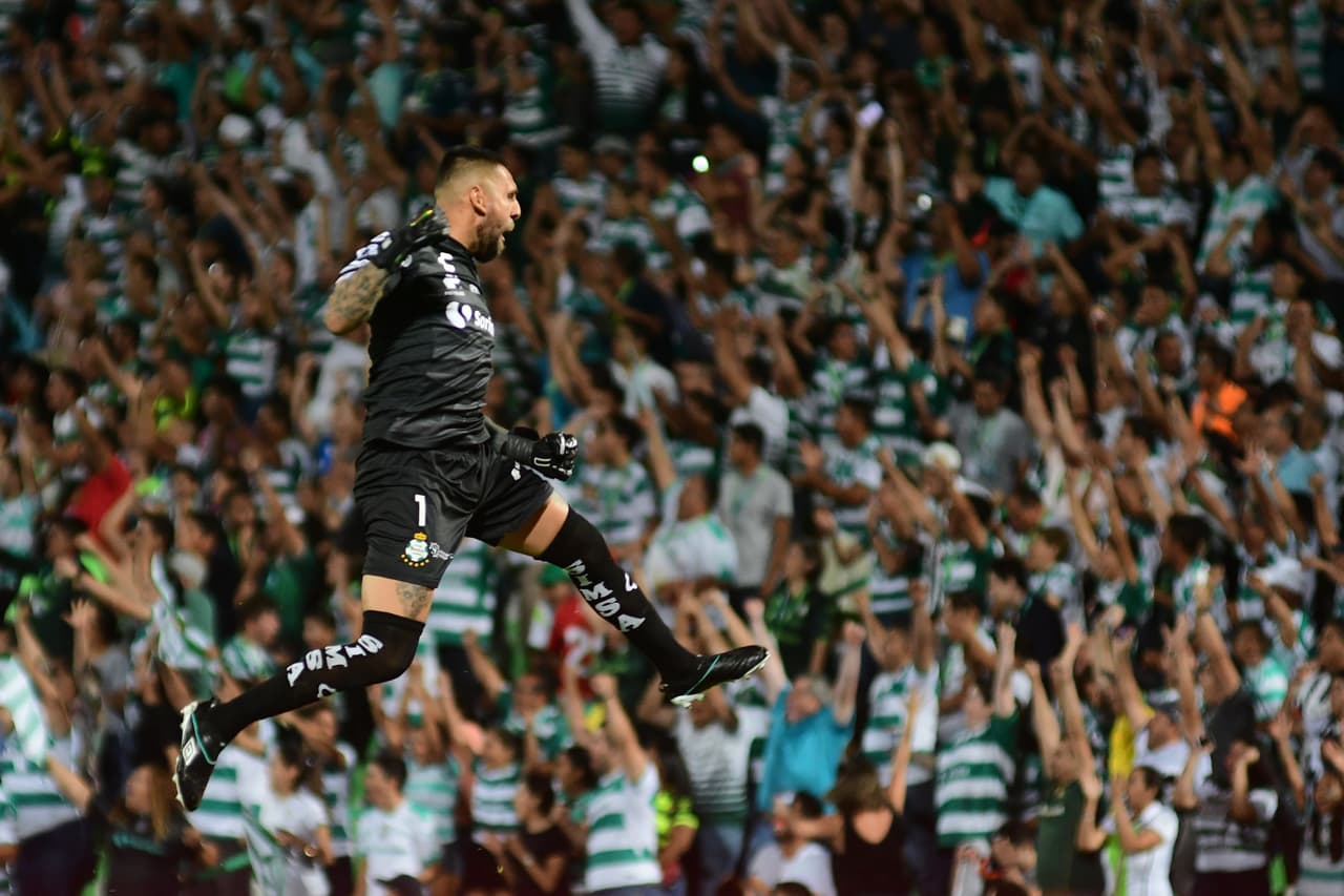 Orozco continuó festejando el gran momento de la escuadra de Guillermo Almada.