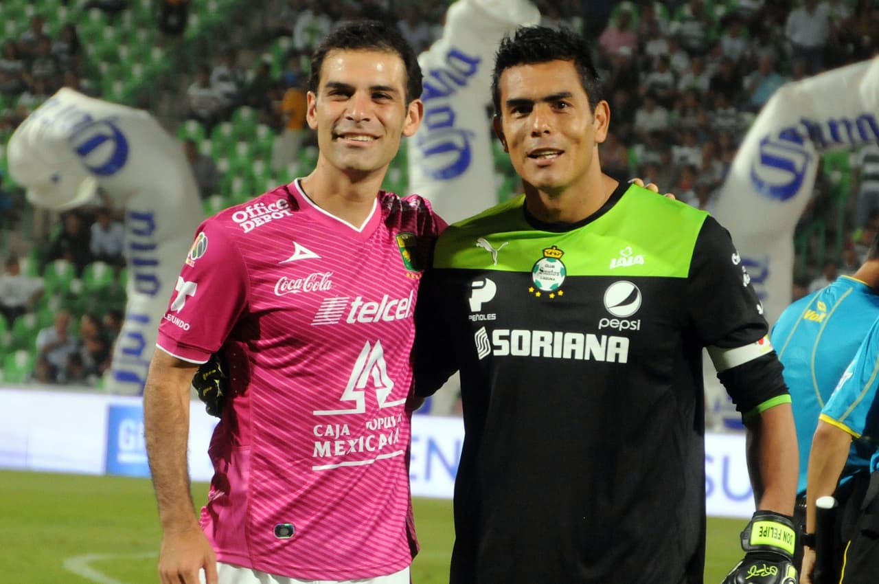 Dos figuras del futbol nacional, dos ídolos.