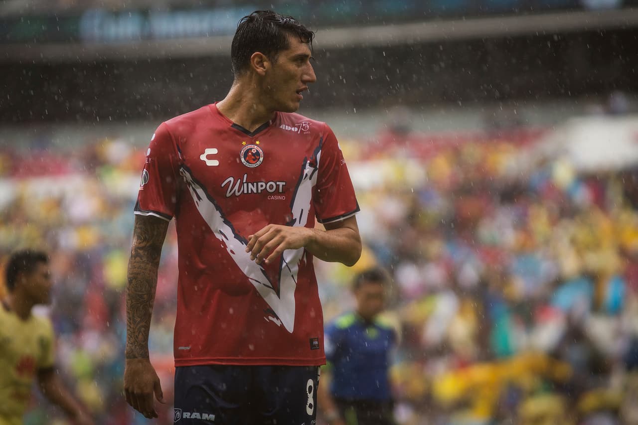 Gabriel Peñalba ya no entró en los planes del Varacruz y los cementeros parecen dispuestos a ficharlo.