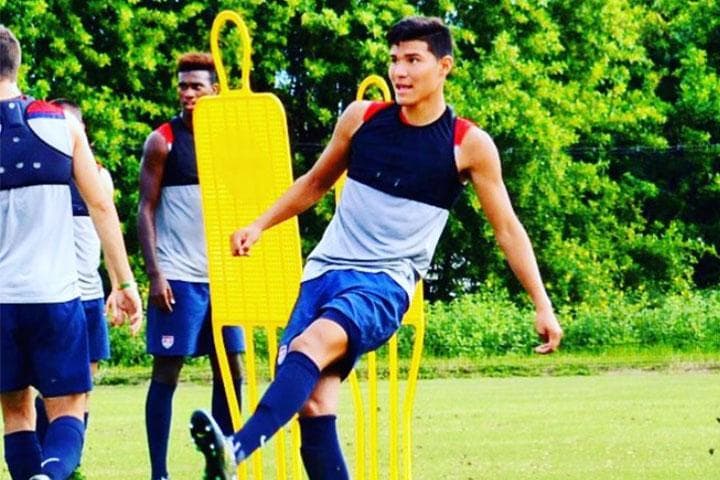 Pierre da Silva (18) es compañero de Kaká en el Orlando City SC