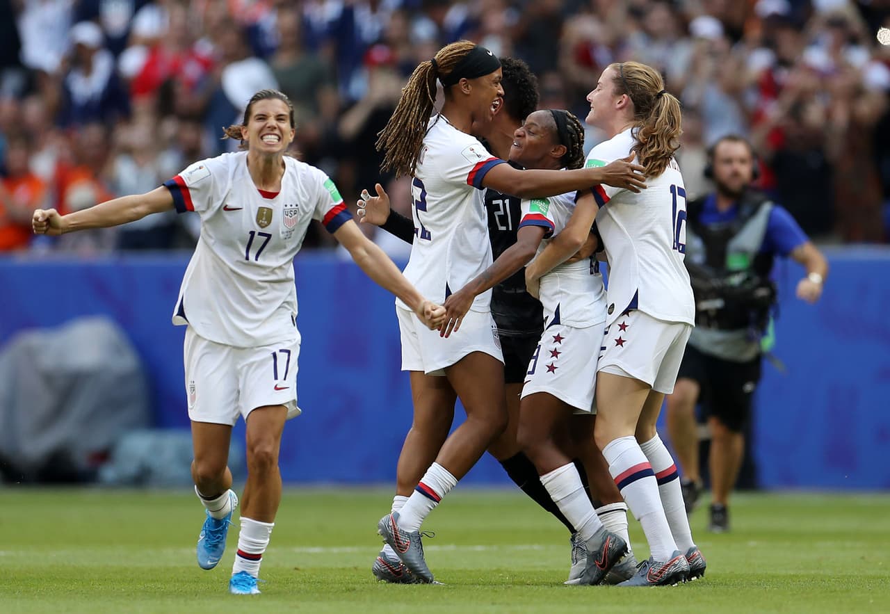 Estados Unidos se coronó campeón del Mundial de Fútbol Femenino al derrotar 2-0 a Países Bajos en la Final en Lyon, con Megan Rapinoe y Rose Lavelle como las anotadoras para el título.