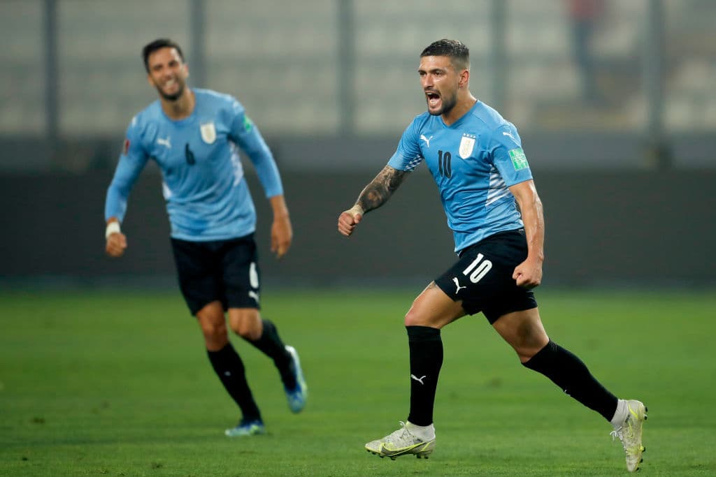 Renato Tapia y Giorgian De Arrascaeta fueron los encargados de baatir las redes en el empate 1-1 de Perú y Uruguay.