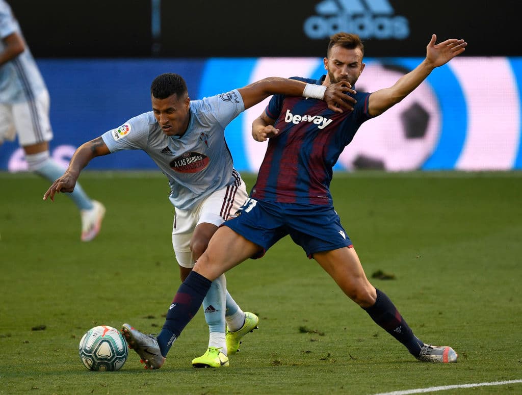 Celta de Vigo cae 2-3 en casa frente al Levante, y peligra su permanencia en La Liga.