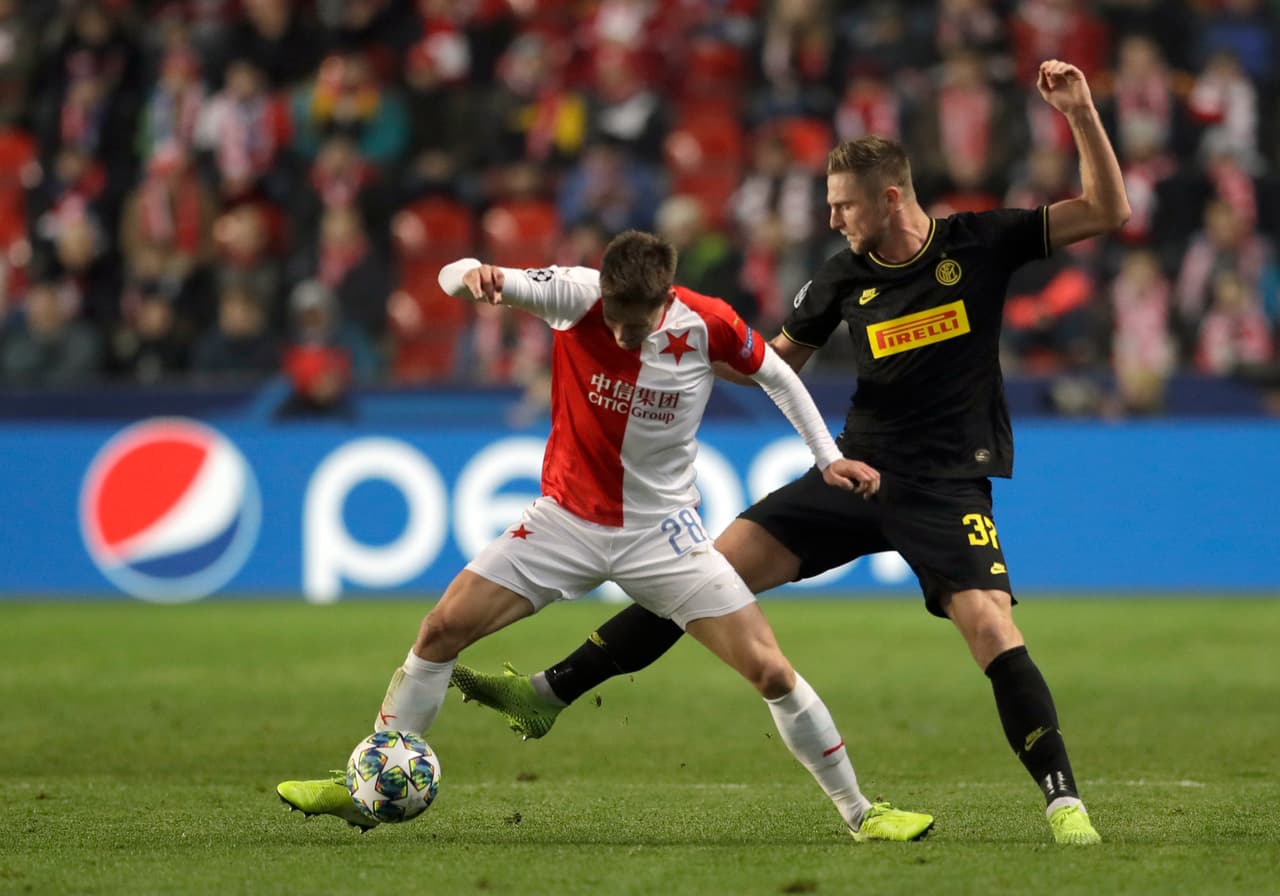 Lautaro Martínez (19’, 88’) continúa con excelente racha y marcó en dos ocasiones. Lukaku (81’) marcó el tercero para los visitantes. Soucek (37’) descontó para Slavia Praga.