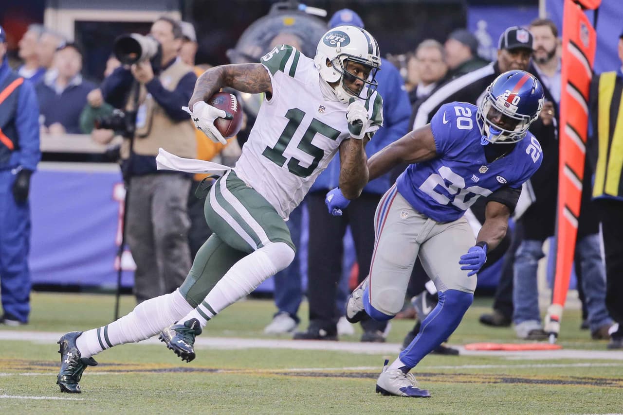 Brandon Marshall atrapó 12 envíos para 131 yardas con un touchdown y los Jets consiguieron una milagros remontada para vencer en tiempo extra 23-20 a los Giants.