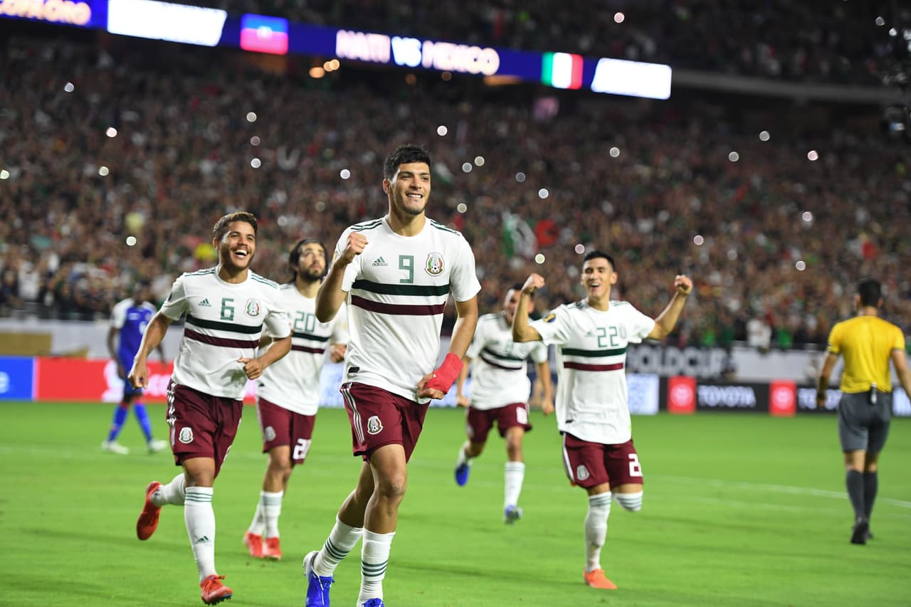 Raúl Jiménez quiere brillar en el Tri y en el Wolverhampton