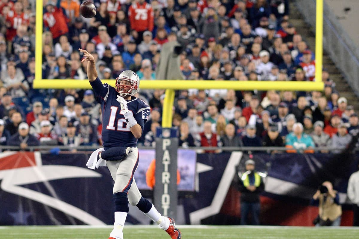 Brady completó 26 de 38 pases para 356 yardas, cuatro TDs sin intercepción, en el juego que los Pats ganaron 36-7 a los Dolphins.