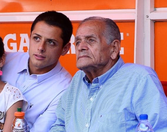 ¡Fuerza Don Tomás! El abuelo de Chicharito ingresó al hospital