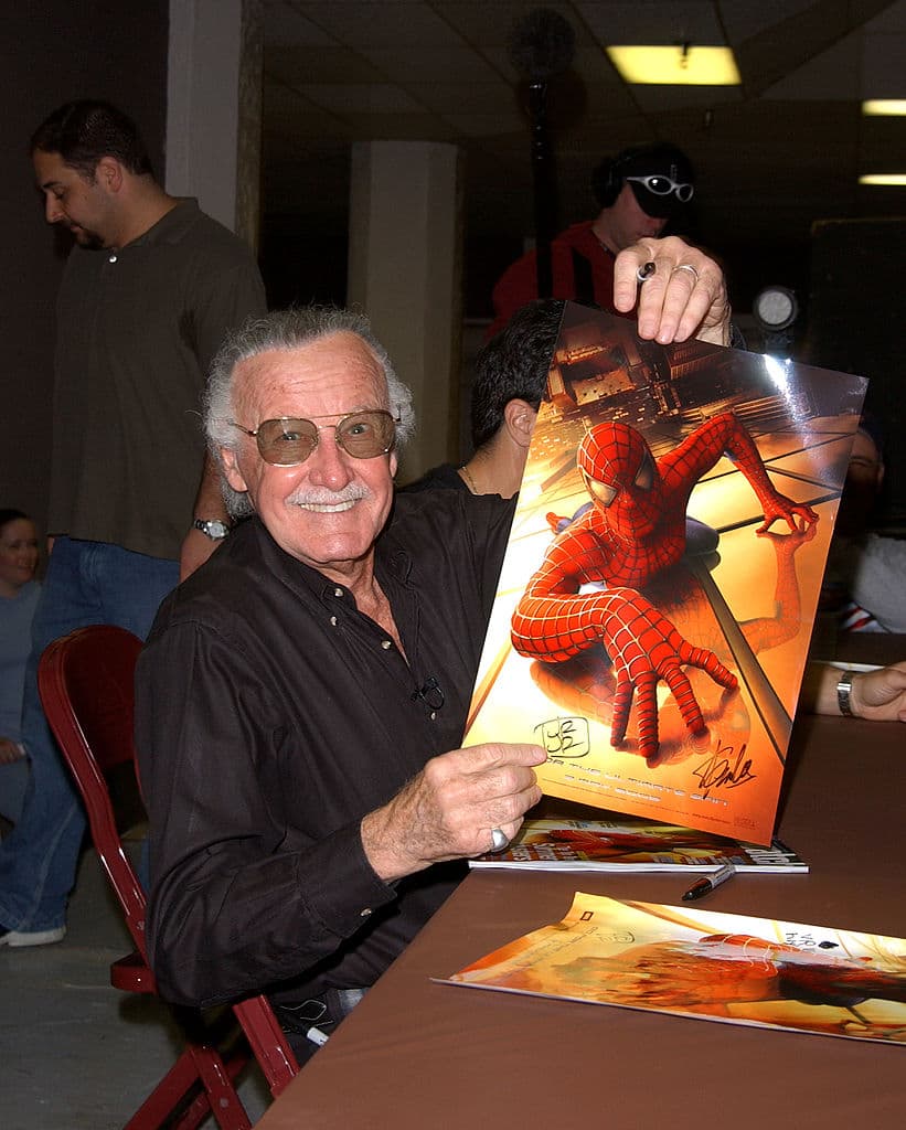 Nacido el 28 de diciembre de 1922, Lee construyó una carrera estelar en Marvel, donde no solo escribió, sino que también editó, produjo y publicó cómics durante más de cinco décadas.