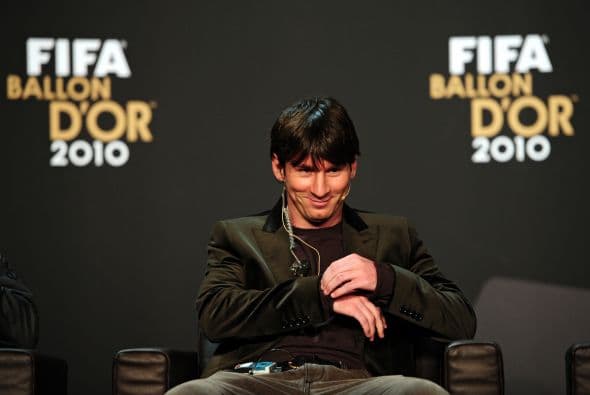 En la conferencia de prensa previa al gran evento, 'La Pulga' lucía tranquila y contenta.