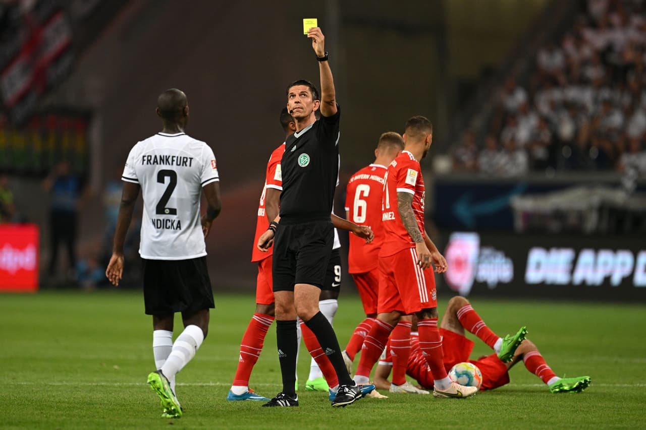 Bayern Munich no tuvo compasión y apaleó al Eintacht Frankfut ante su afición en el arranque de la Bundesliga.