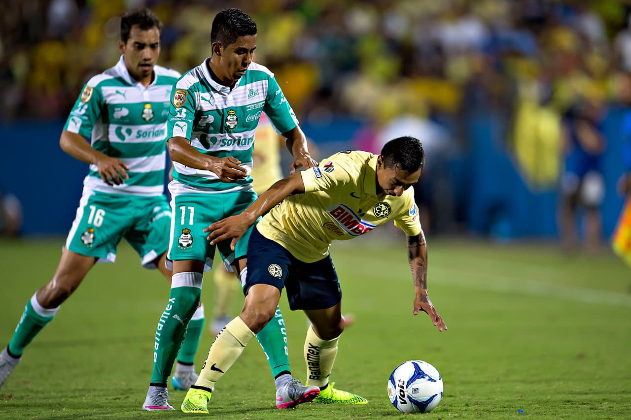 Gil Burón: El lateral jugó muy revolucionado y en ocasiones se trababa con el balón. Burón no tuvo mucha salida por su costado por lo que no generó peligro alguno para Santos. Calificación 6.