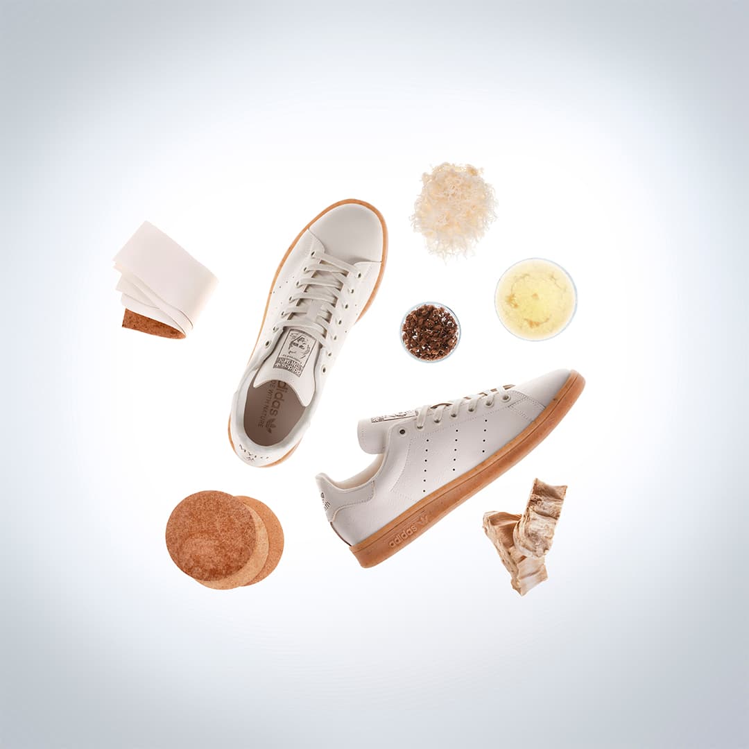 Además del cuero vegano, este último estilo presenta espuma EVA a base de algas ecológica para la construcción de su entresuela.