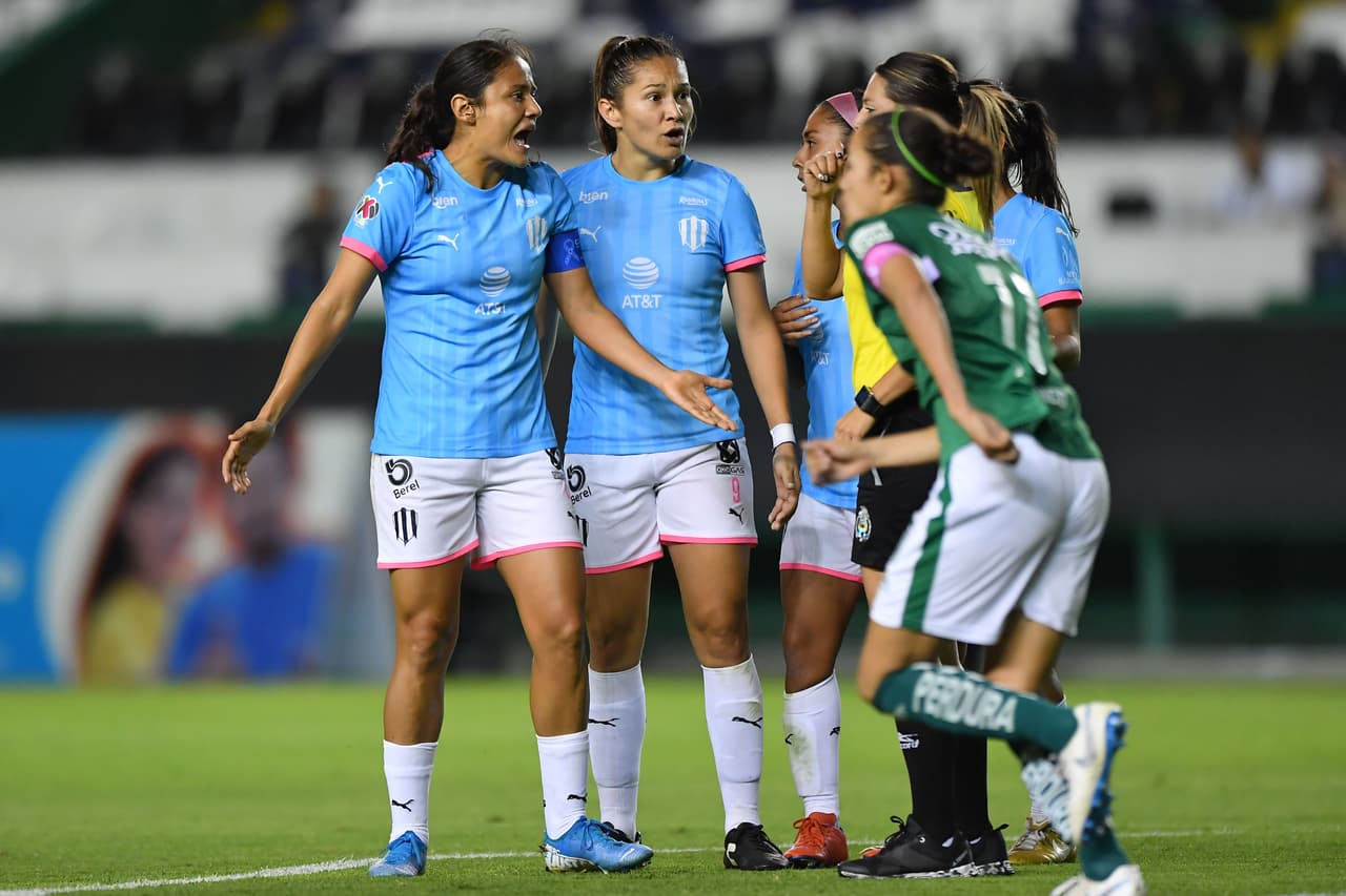 Por Monterrey marcaron: Mónica Desiree y Diana Evangelista (2); para las locales descontó Sanjuana De Jesús Muñoz.