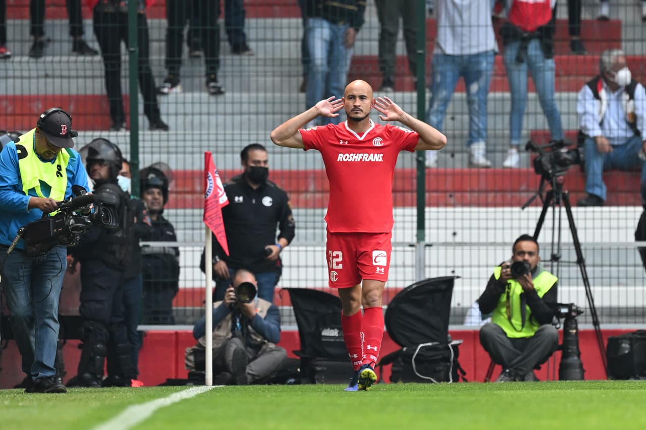 Con gol de último minuto el Toluca se llevó la victoria ante Santos en el juego de Ida de los Cuartos de Final.