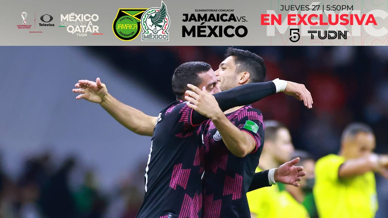 Fraternal intercambio de playeras entre Jiménez y Funes Mori