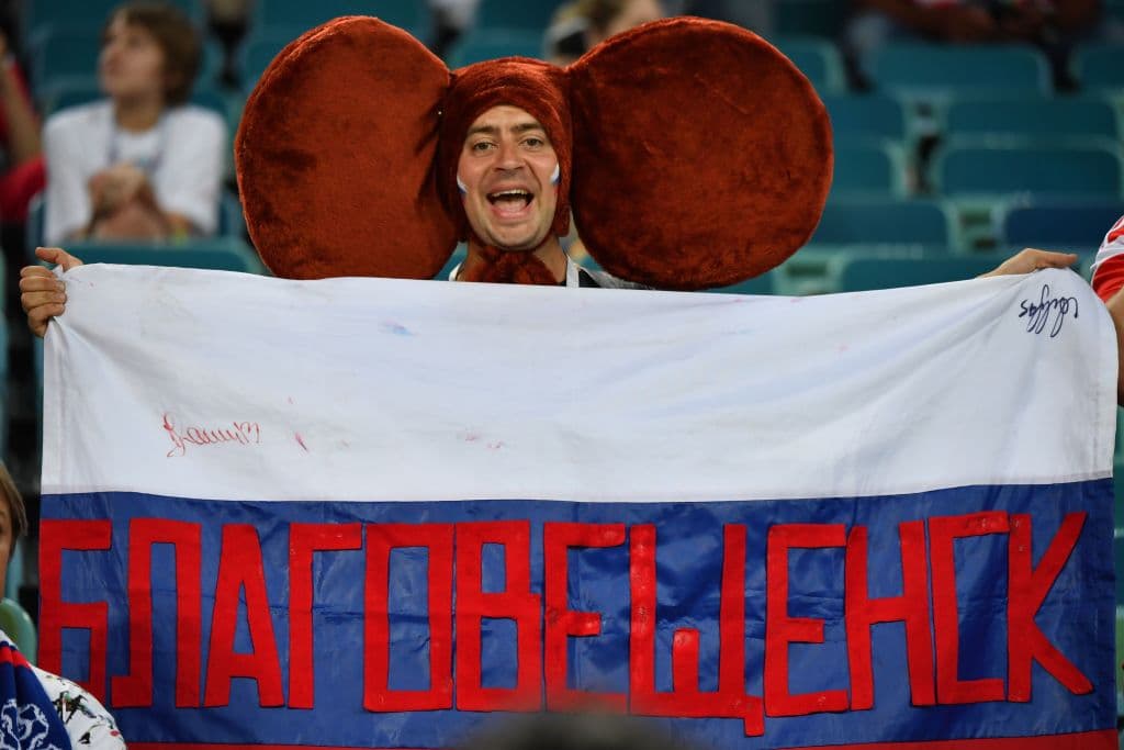 Los fanáticos le dieron un color especial a la fiesta del partido entre Rusia y Croacia por los cuartos de final del Mundial, en la búsqueda del último semifinalista del torneo.