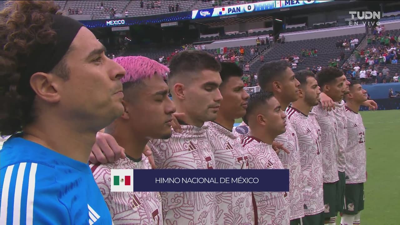 ¿Y los fans? México y Panamá entonan los himnos en estadio semivacío