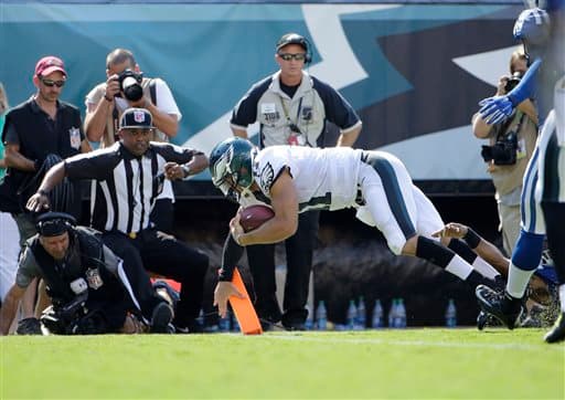 Los Eagles se llevaron el partido 36-10 en casa, ante los Colts, en juego donde Tim teow logró su primer TD por tierra.